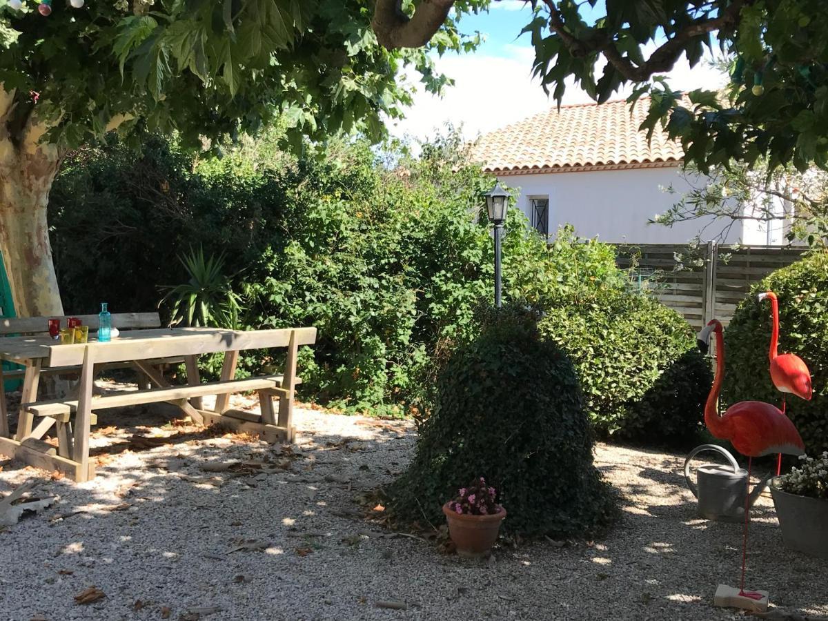 Villa Mas Viala Vauvert Exterior foto
